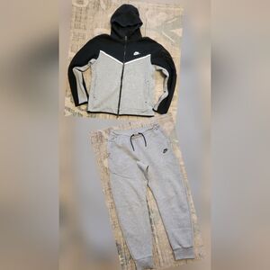 Mens Nike Sportswear Tech 2 Piece Outfit. Gray/Black. Size Medium. Like New!